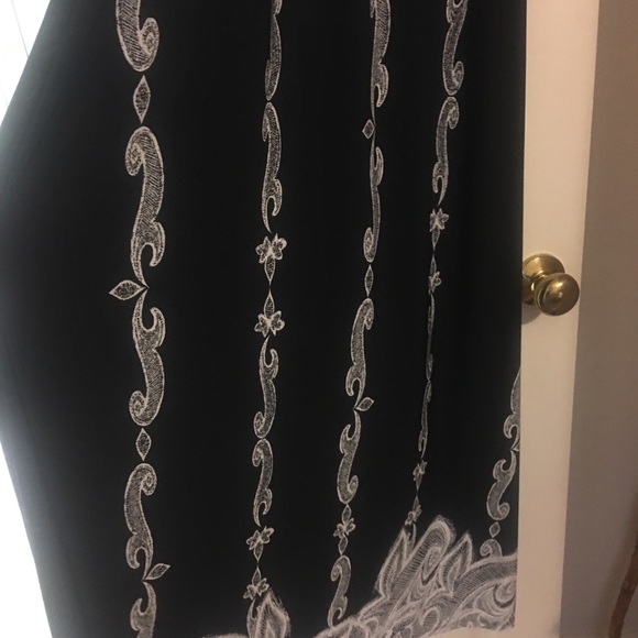 Dress - Picture 2 of 5